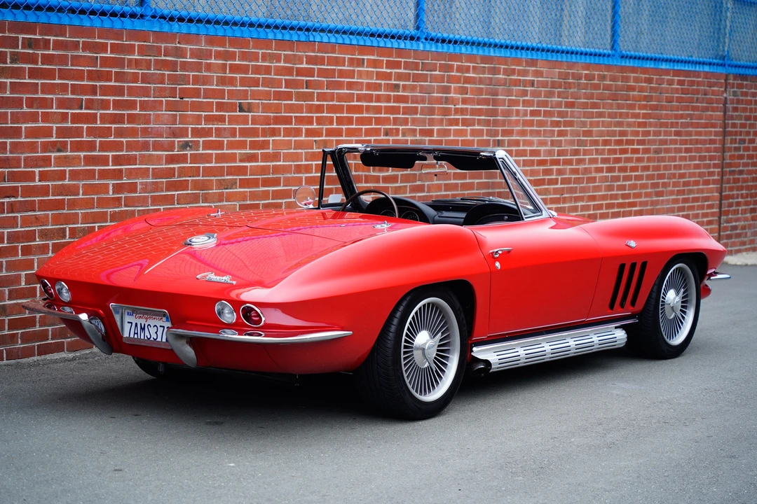 1965 Chevrolet Corvette C2 - Image 6 of 31