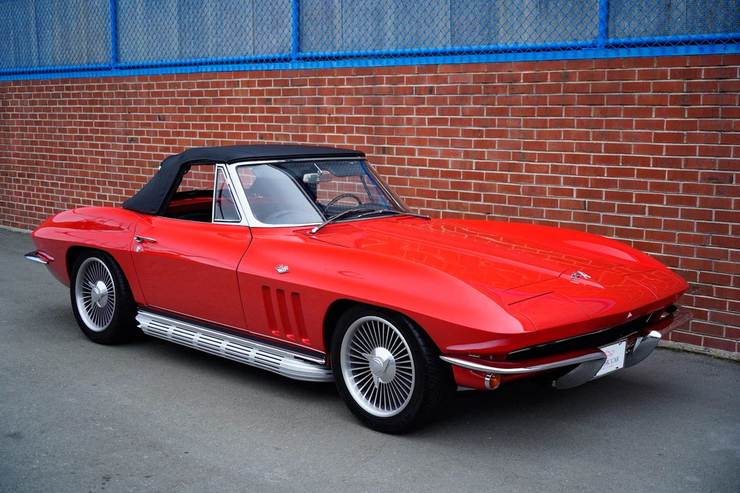 1965 Chevrolet Corvette C2 - Image 10 of 31