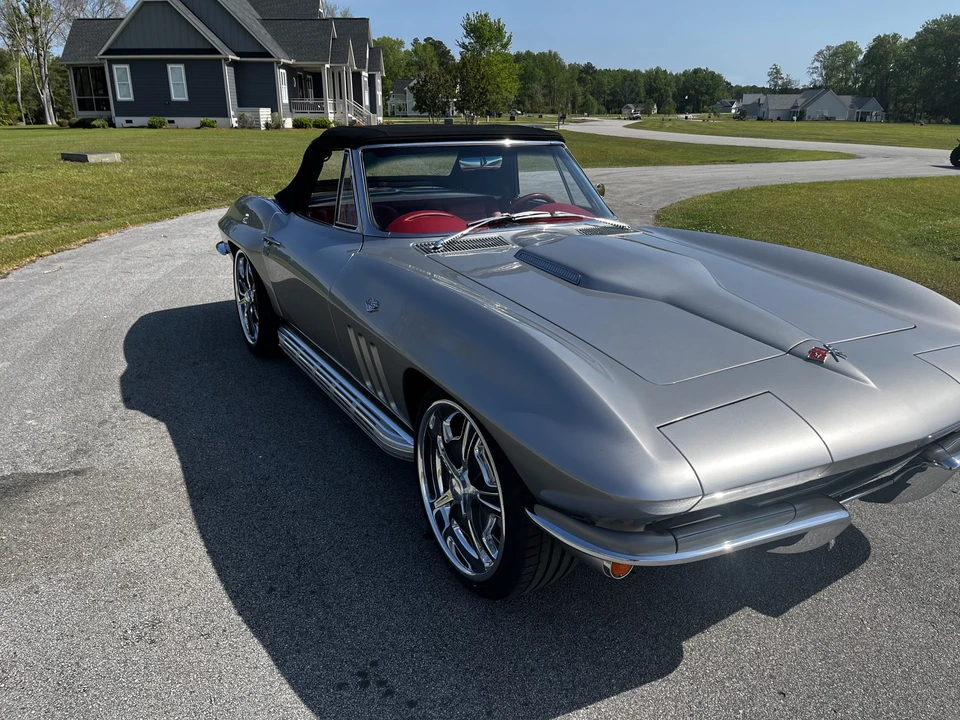 1965 Chevrolet Corvette C2 - Image 12 of 31