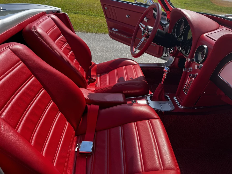 1965 Chevrolet Corvette C2 - Image 31 of 31