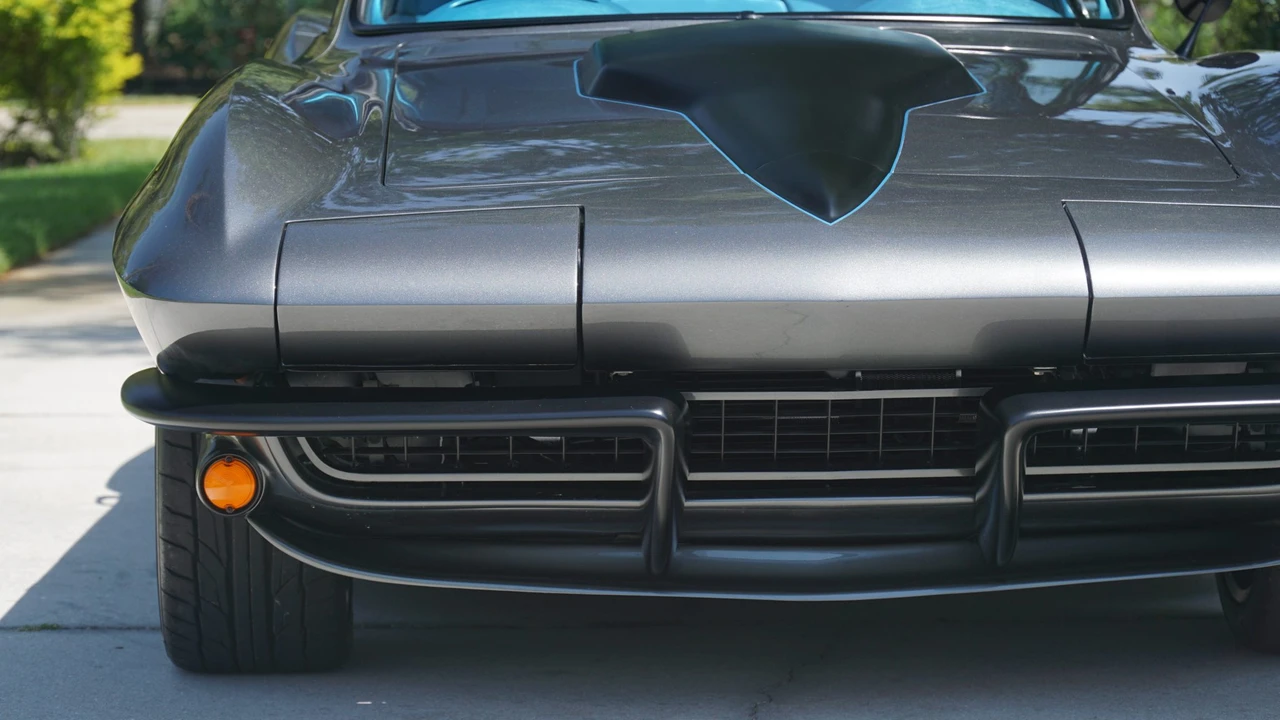 1965 Chevrolet Corvette C2 - Image 29 of 31
