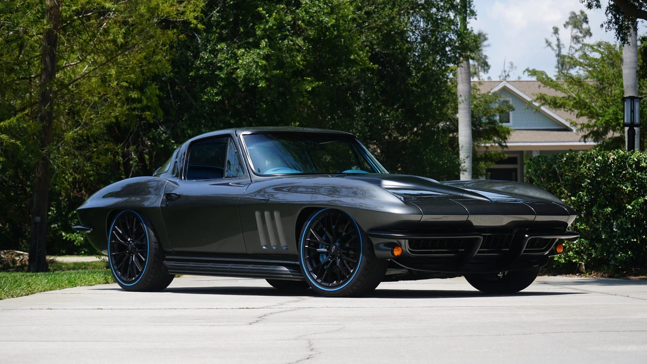 1965 Chevrolet Corvette C2 - Image 21 of 31