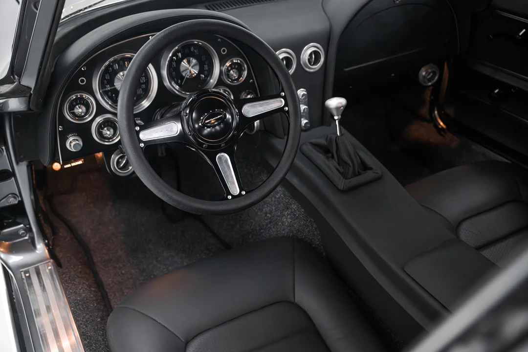 1965 Chevrolet Corvette C2 - Image 29 of 31
