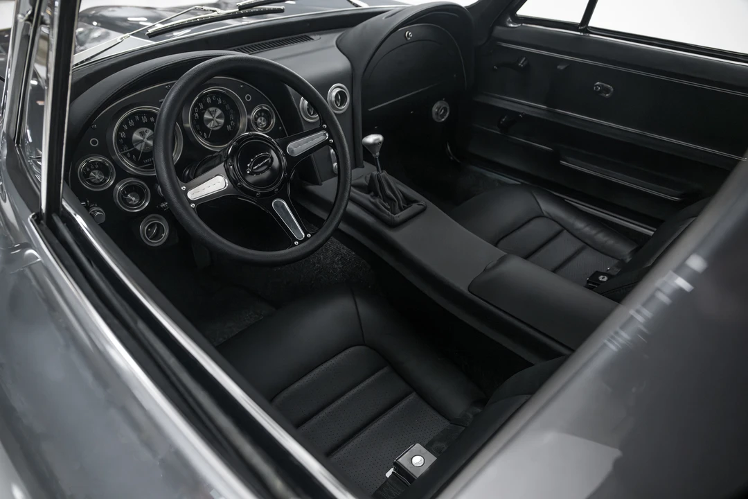 1965 Chevrolet Corvette C2 - Image 27 of 31