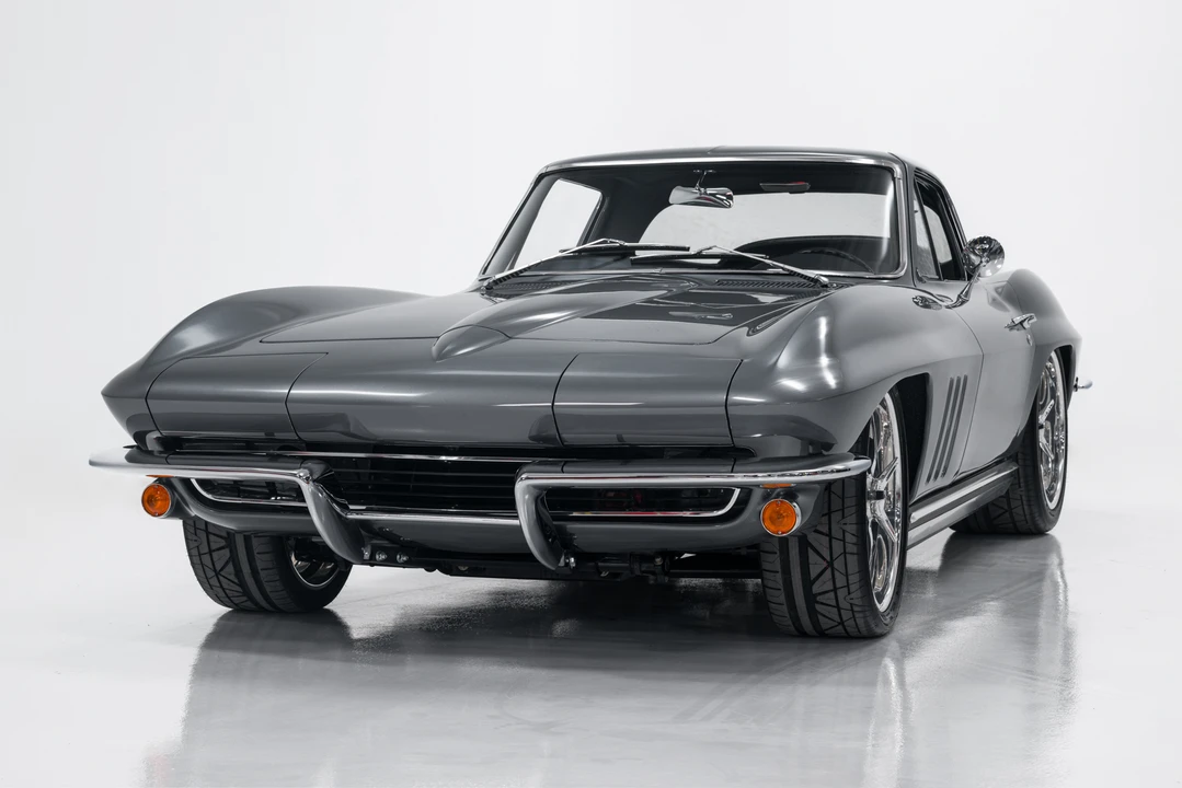 1965 Chevrolet Corvette C2 - Image 3 of 31