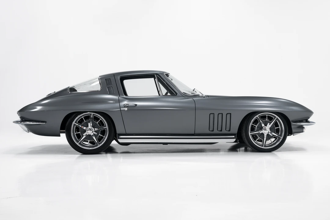 1965 Chevrolet Corvette C2 - Image 16 of 31