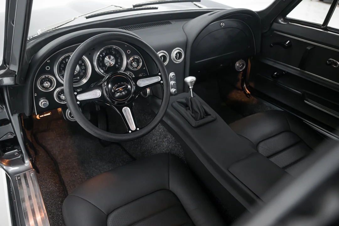1965 Chevrolet Corvette C2 - Image 28 of 31