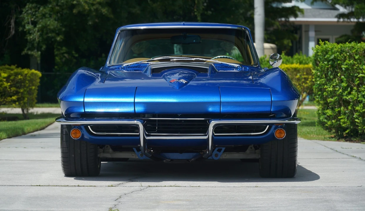 1965 Chevrolet Corvette C2 - Image 10 of 31