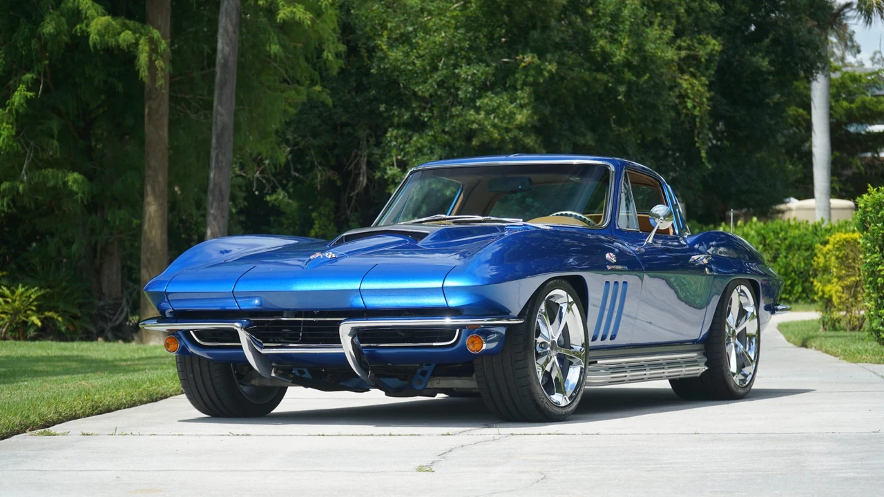 1965 Chevrolet Corvette C2 - Image 6 of 31