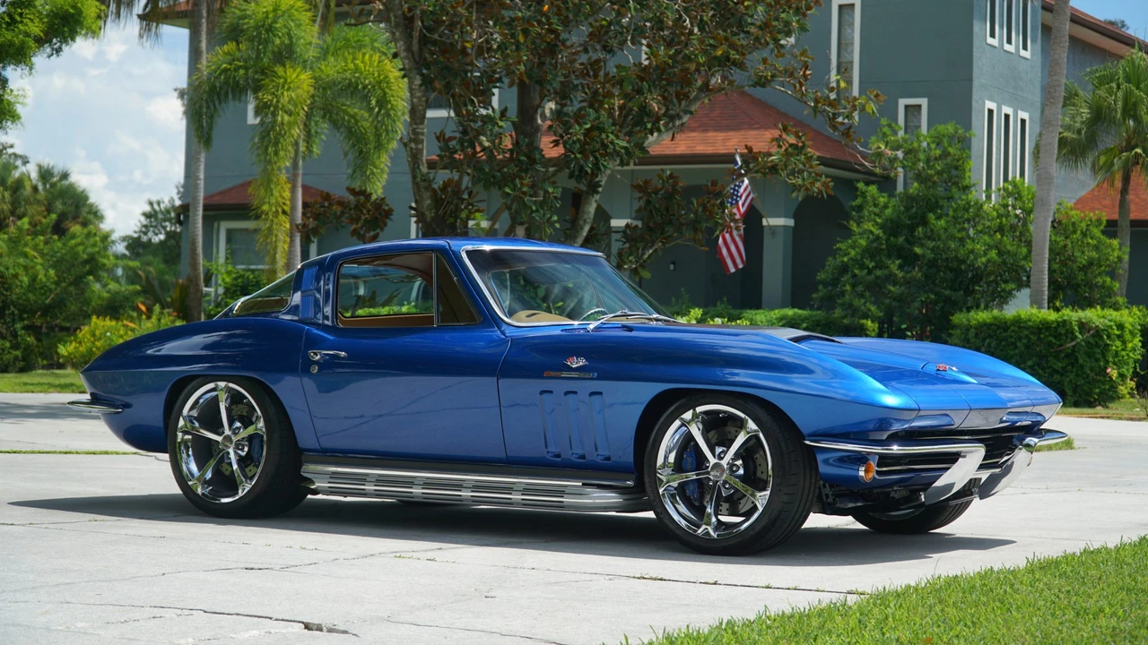 1965 Chevrolet Corvette C2 - Image 18 of 31