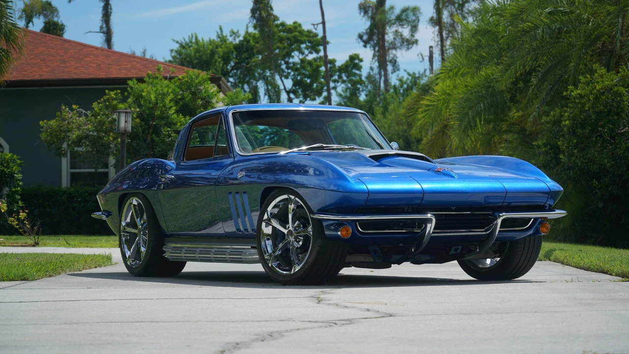 1965 Chevrolet Corvette C2 - Image 16 of 31