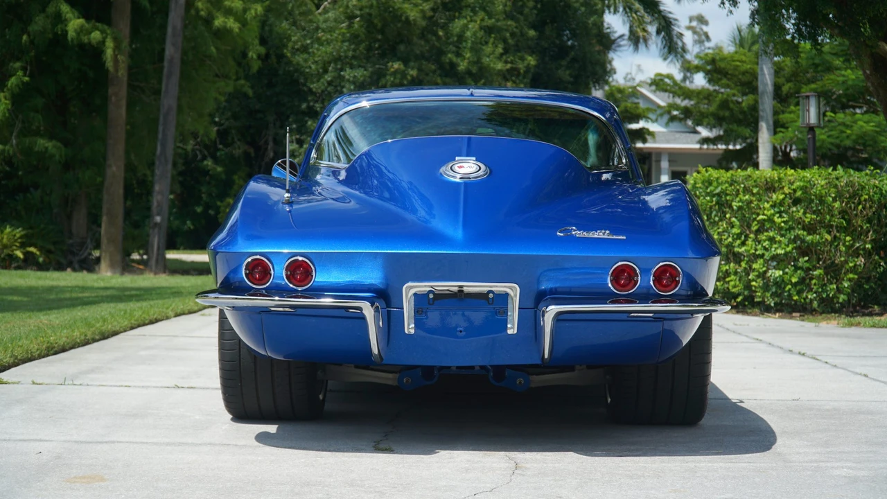 1965 Chevrolet Corvette C2 - Image 27 of 31