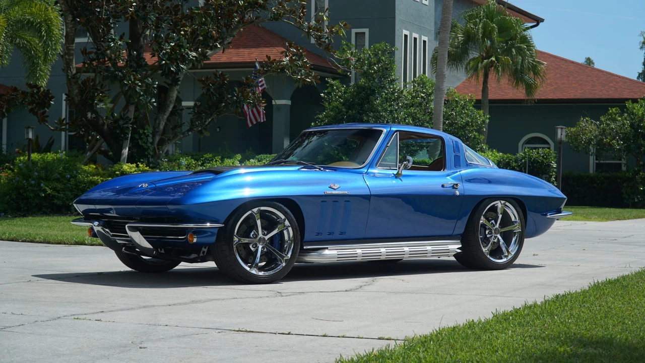 1965 Chevrolet Corvette C2 - Image 3 of 31