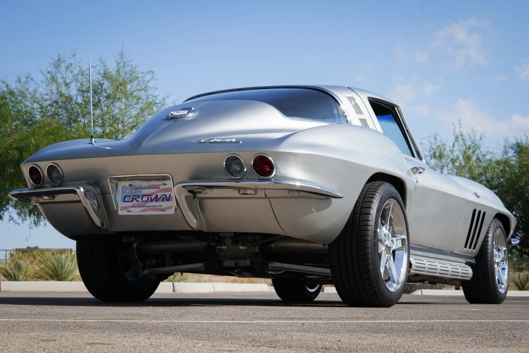 1965 Chevrolet Corvette C2 - Image 5 of 31