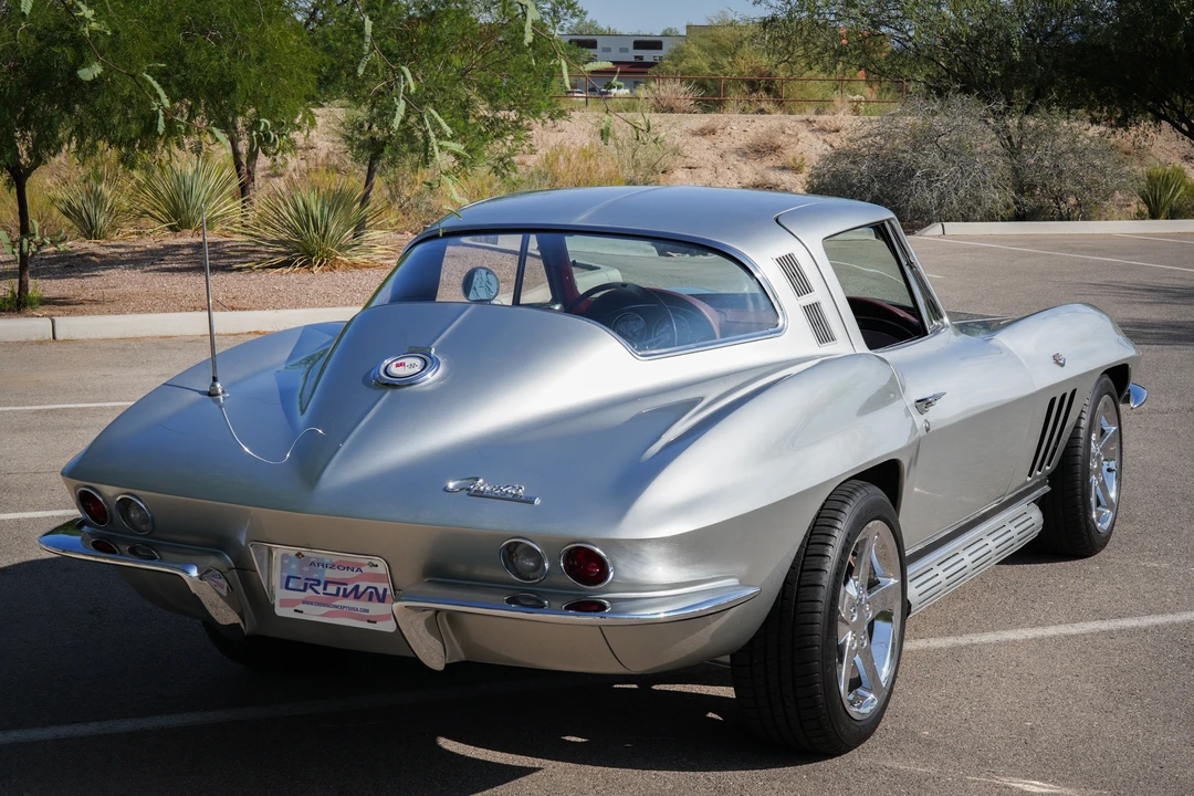 1965 Chevrolet Corvette C2 - Image 6 of 31