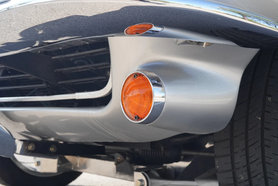 1965 Chevrolet Corvette C2 - Image 21 of 31