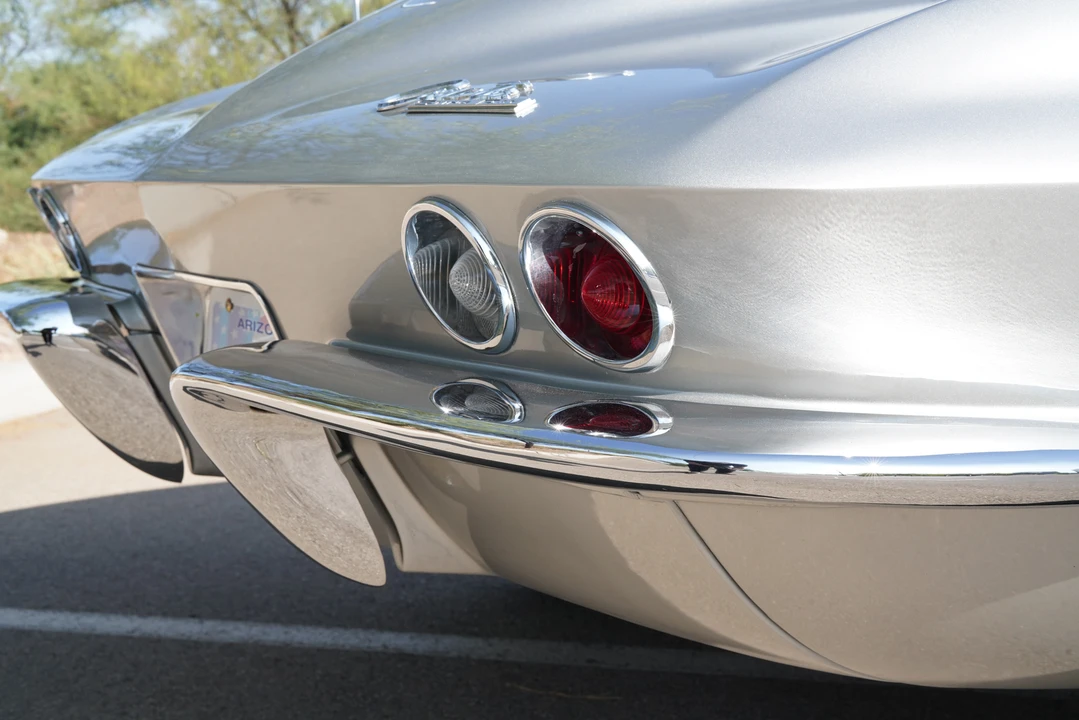 1965 Chevrolet Corvette C2 - Image 24 of 31