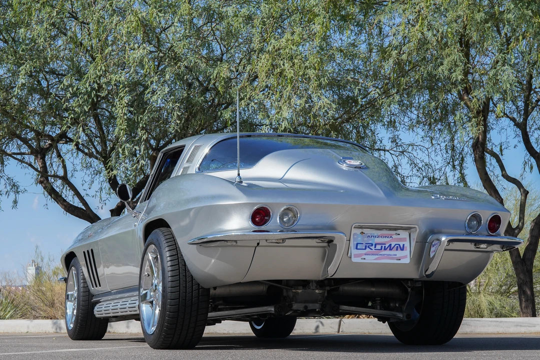 1965 Chevrolet Corvette C2 - Image 11 of 31