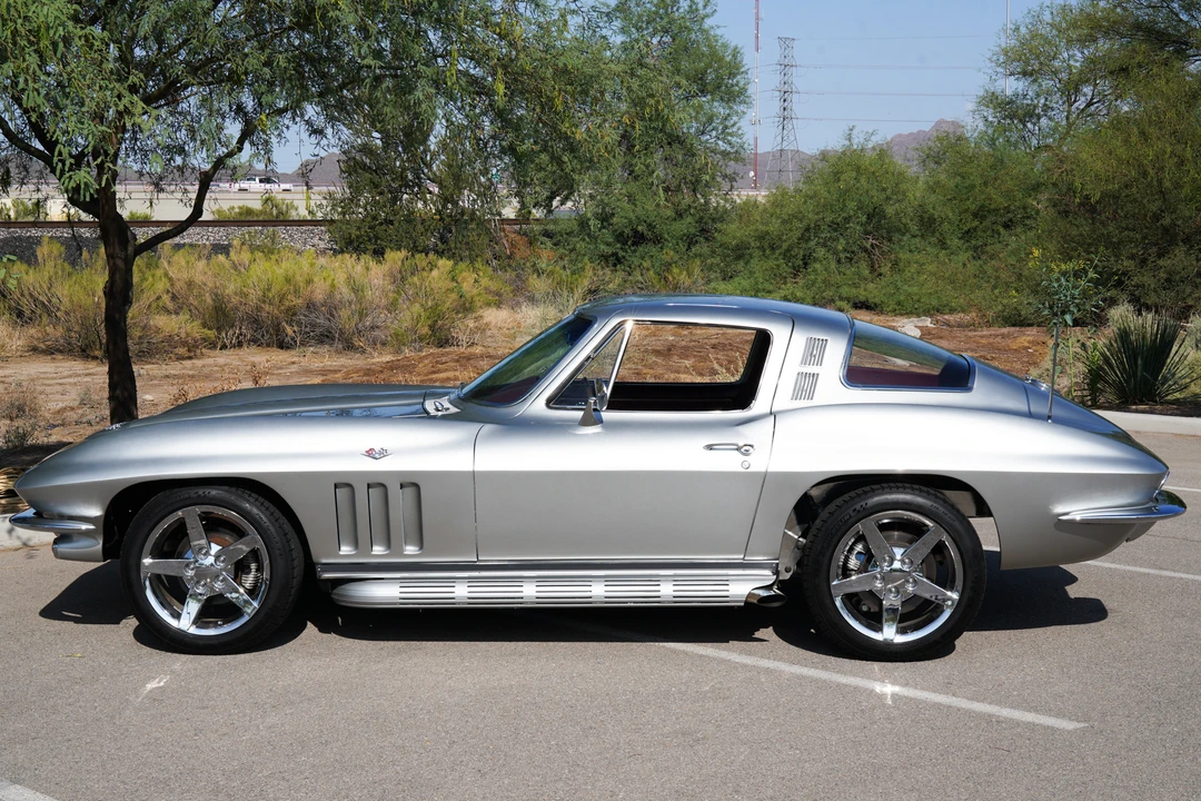 1965 Chevrolet Corvette C2 - Image 12 of 31