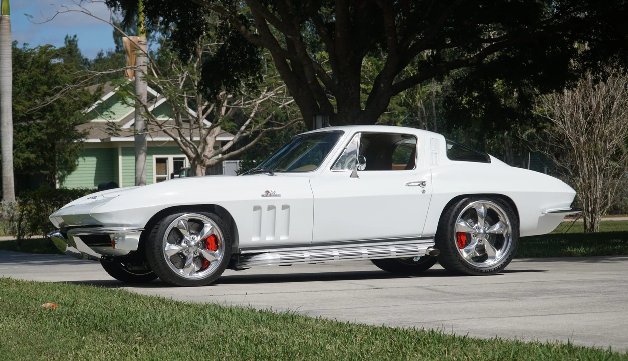 1965 Chevrolet Corvette C2 - Image 6 of 31