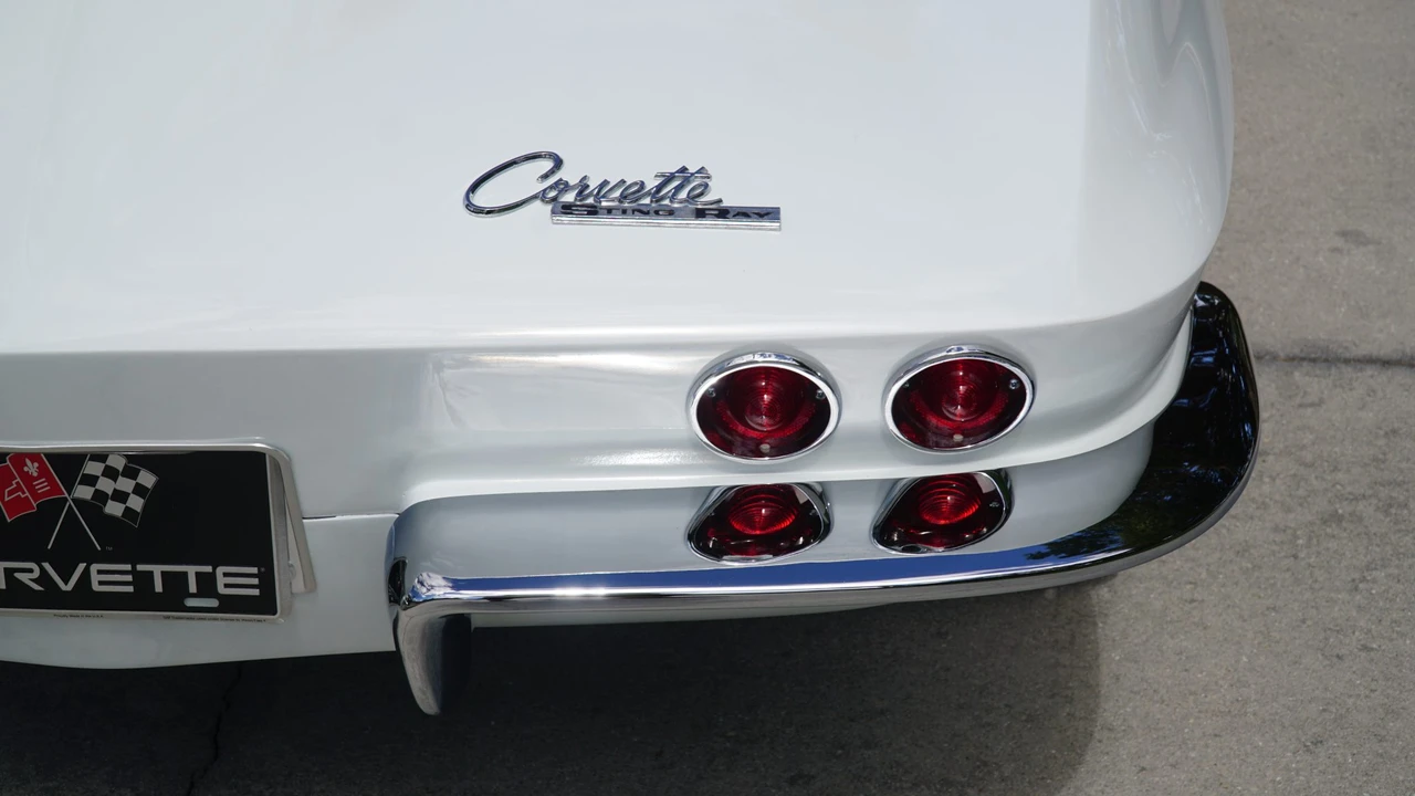 1965 Chevrolet Corvette C2 - Image 24 of 31