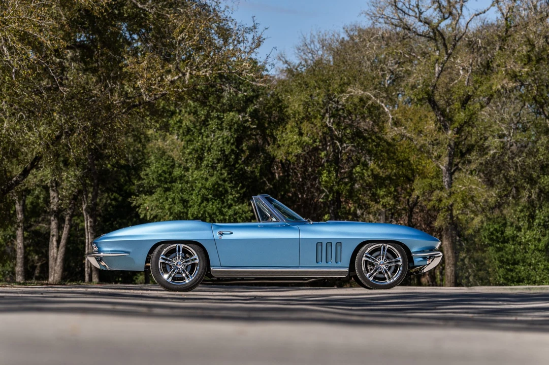1966 Chevrolet Corvette C2 - Image 7 of 31