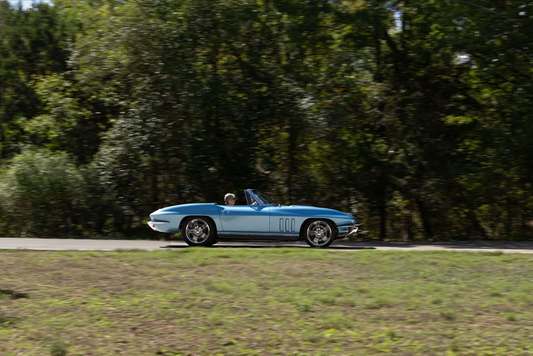 1966 Chevrolet Corvette C2 - Image 30 of 31