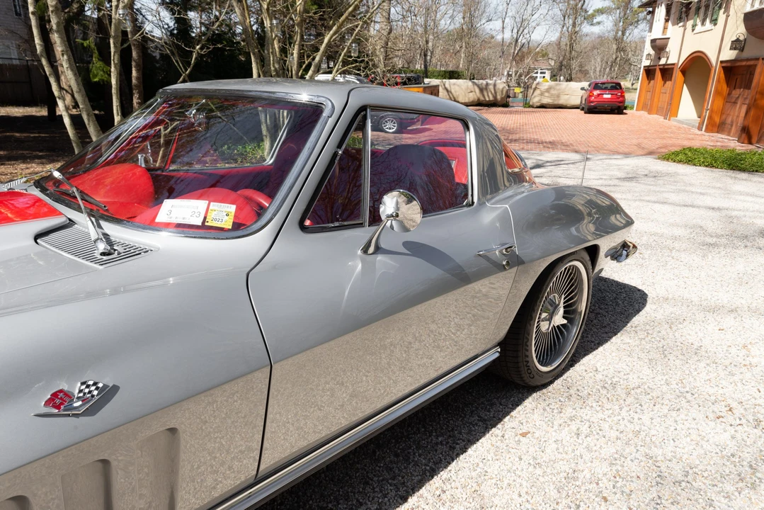 1966 Chevrolet Corvette C2 - Image 25 of 31