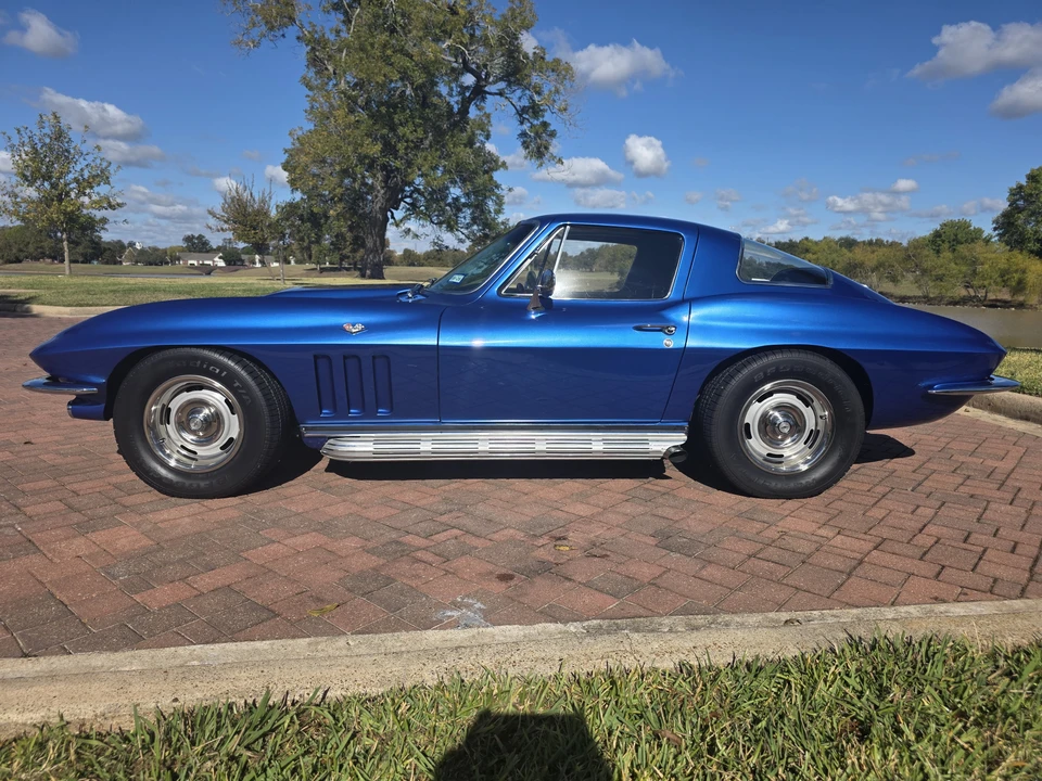 1966 Chevrolet Corvette C2 - Image 7 of 31