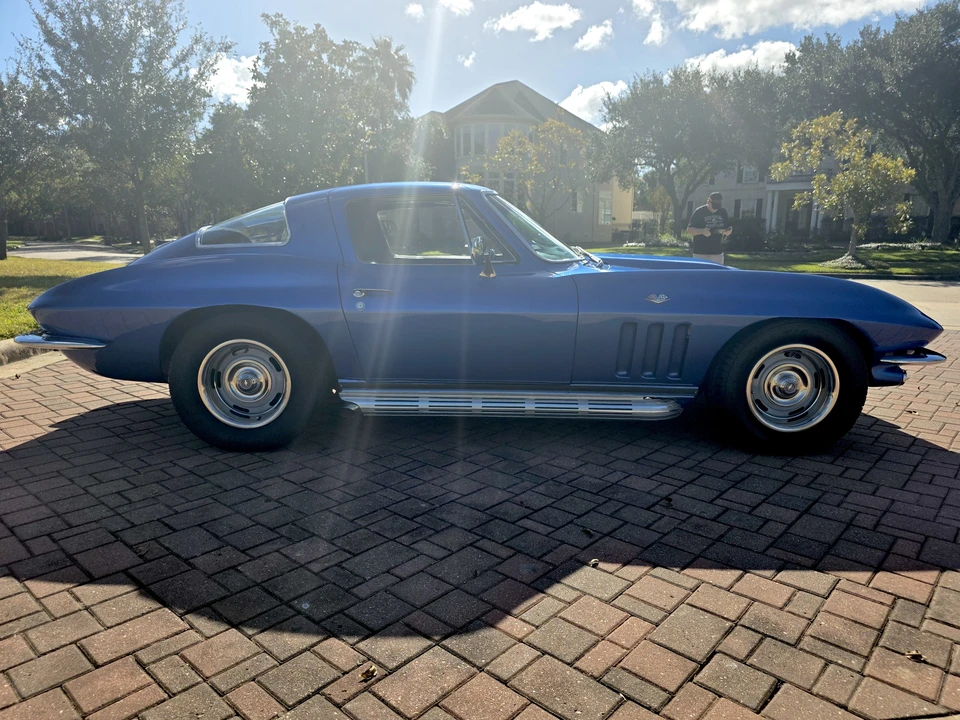 1966 Chevrolet Corvette C2 - Image 8 of 31