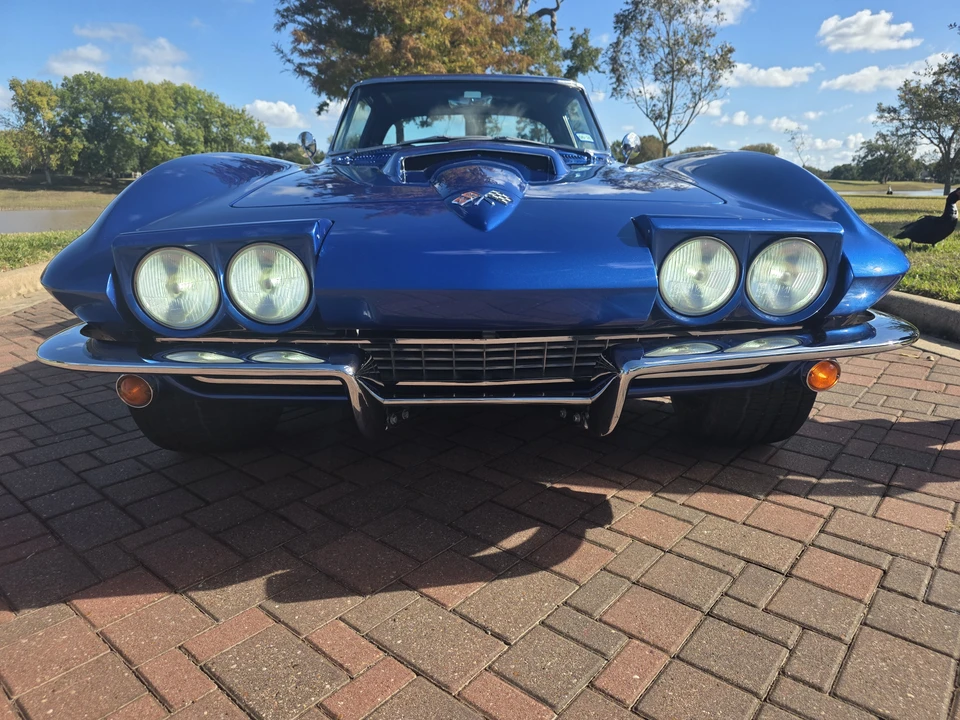 1966 Chevrolet Corvette C2 - Image 11 of 31