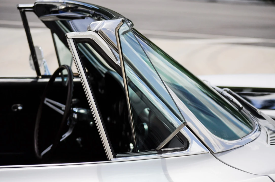 1967 Chevrolet Corvette C2 - Image 29 of 31