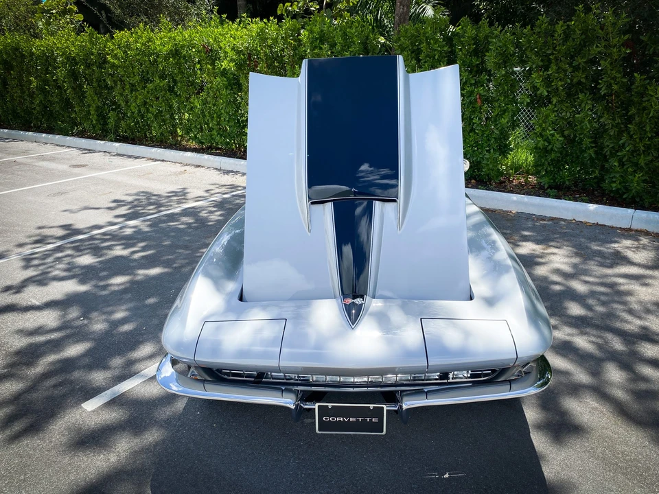 1967 Chevrolet Corvette C2 - Image 25 of 31