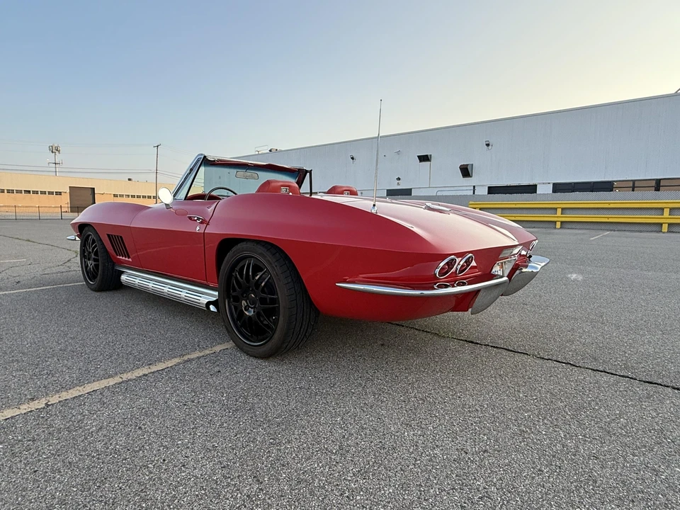 1967 Chevrolet Corvette C2 - Image 23 of 31