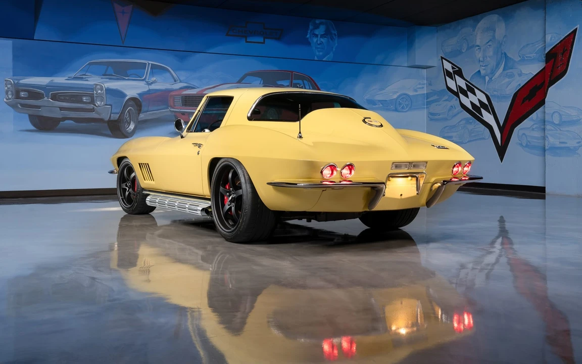 1967 Chevrolet Corvette C2 - Image 4 of 31