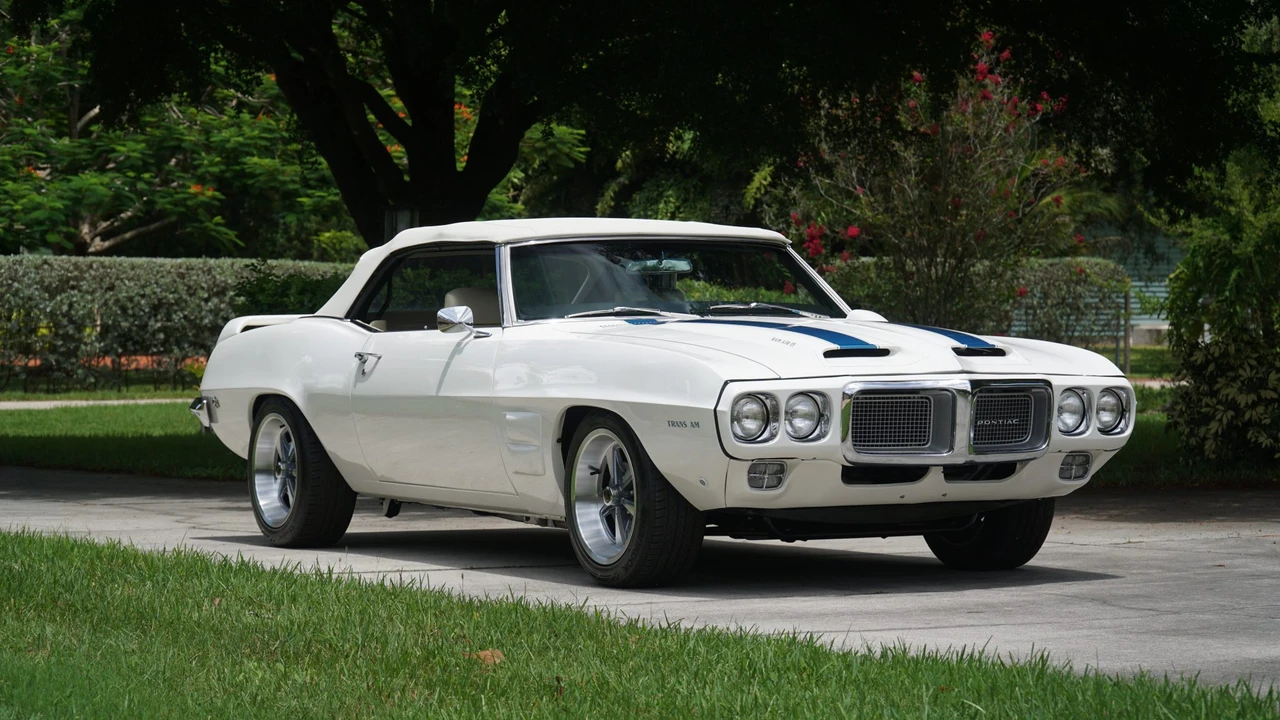 1969 Pontiac Firebird 1st Gen - Image 26 of 31