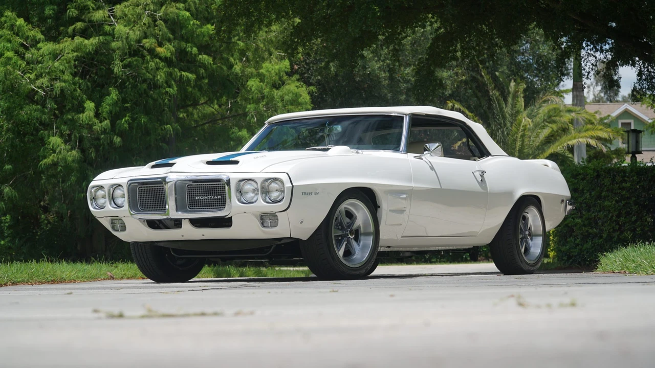 1969 Pontiac Firebird 1st Gen - Image 22 of 31
