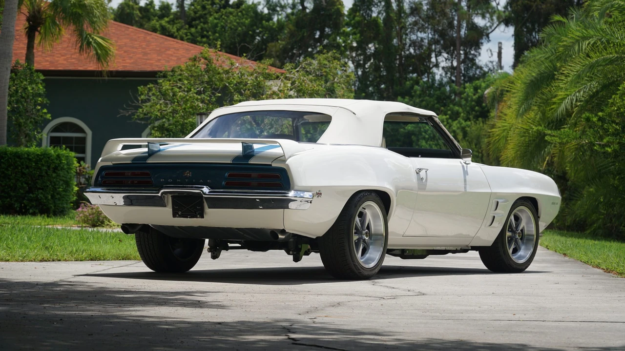 1969 Pontiac Firebird 1st Gen - Image 25 of 31