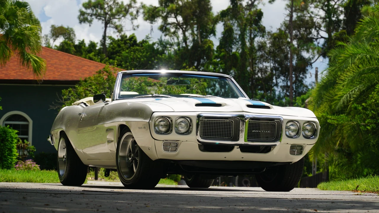 1969 Pontiac Firebird 1st Gen - Image 17 of 31