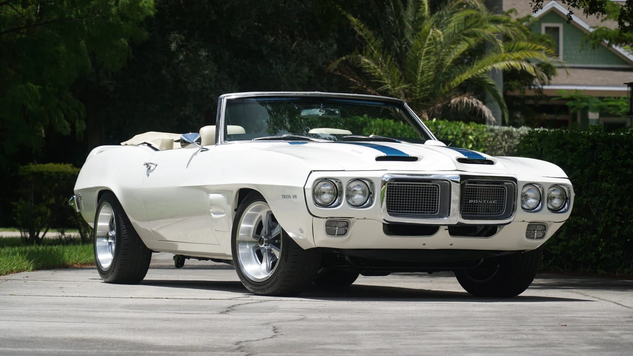 1969 Pontiac Firebird 1st Gen - Image 16 of 31