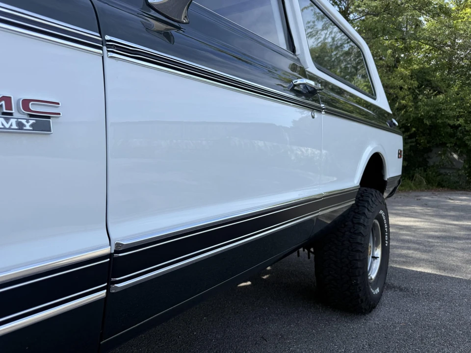 1971 GMC Jimmy 1st Gen - Image 16 of 31