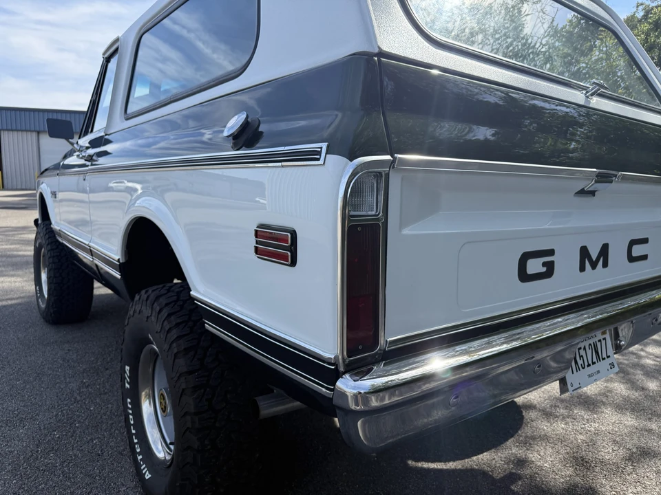 1971 GMC Jimmy 1st Gen - Image 18 of 31
