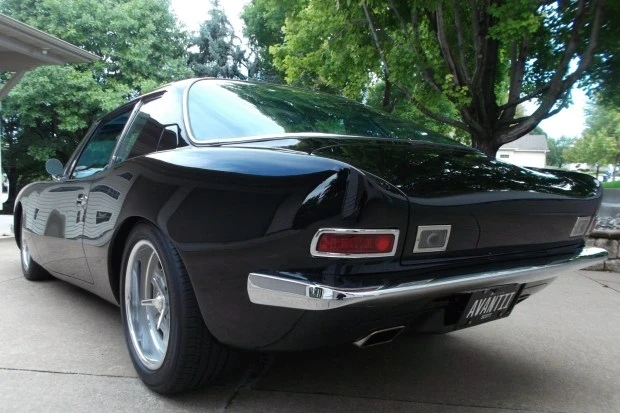 1973 Studebaker Avanti - Image 3 of 12