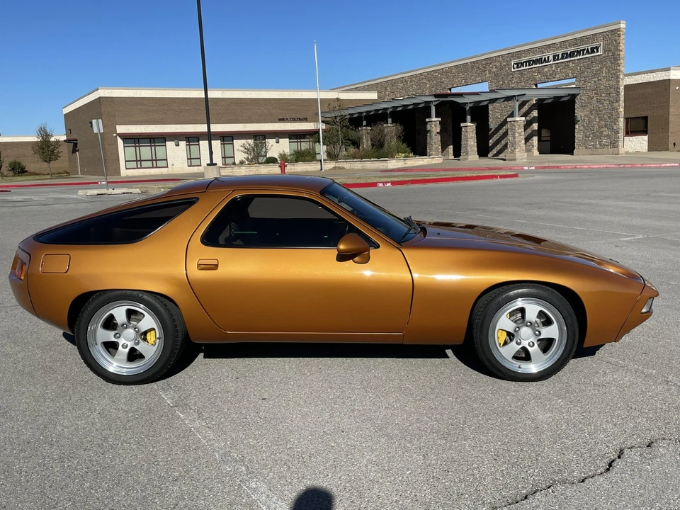 1980 Porsche 928 S - Image 9 of 31