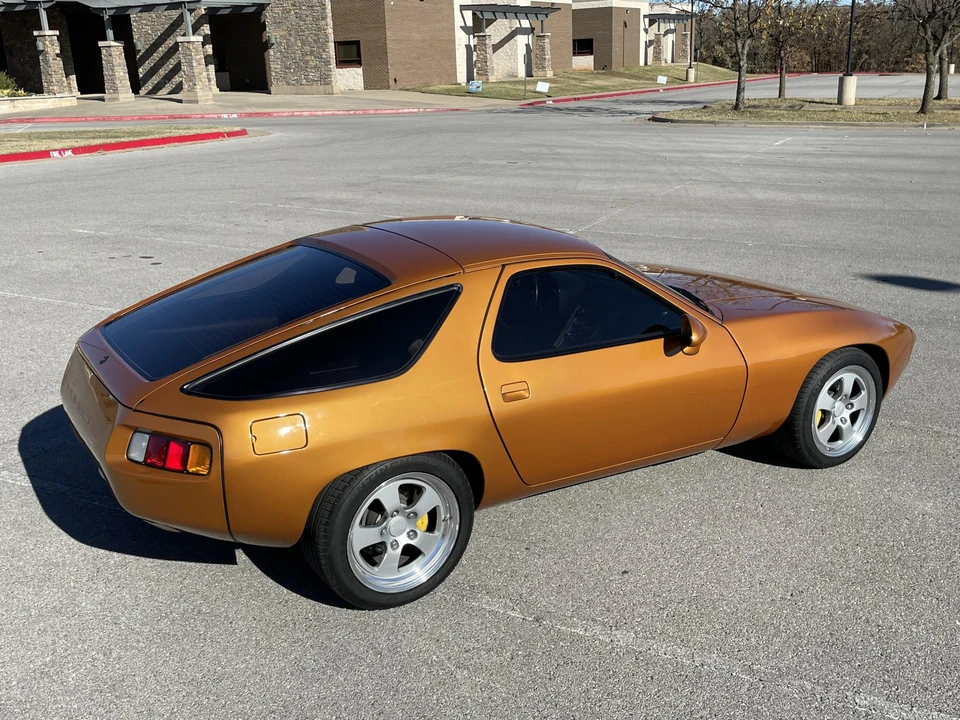 1980 Porsche 928 S - Image 16 of 31