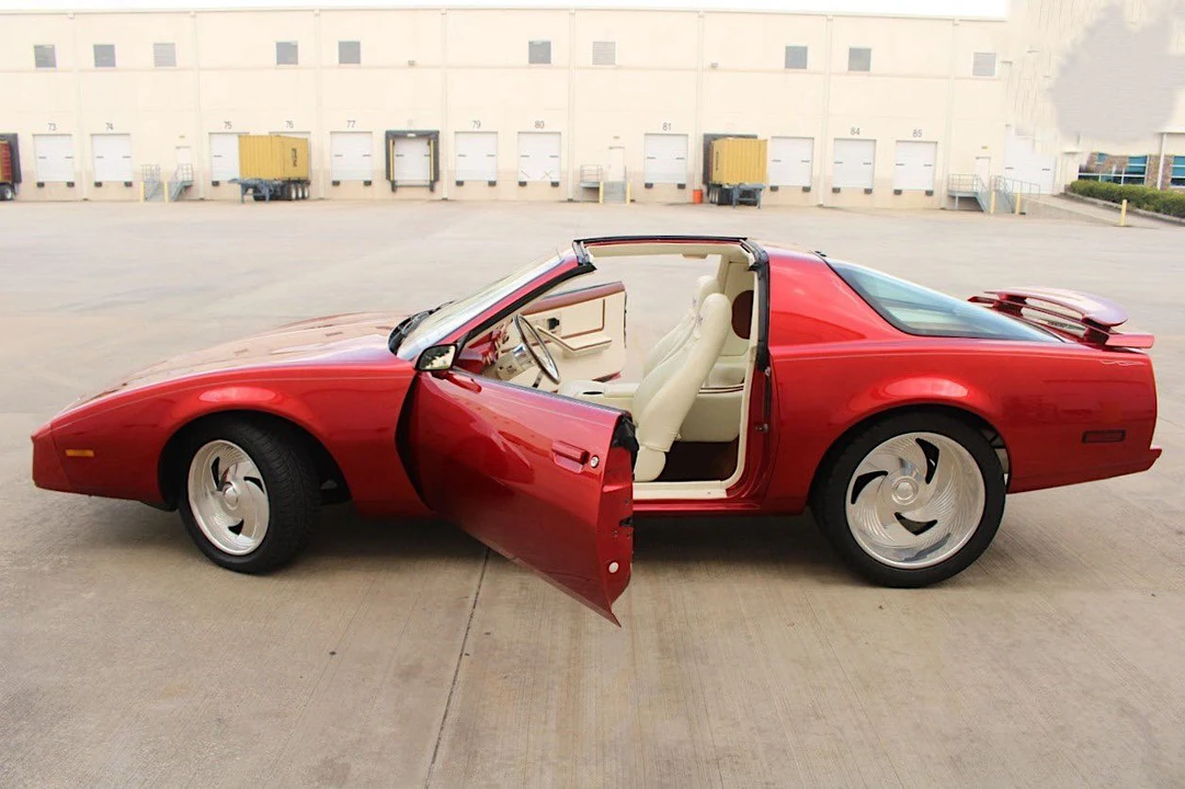 1983 Pontiac Firebird 3rd Gen - Image 21 of 31