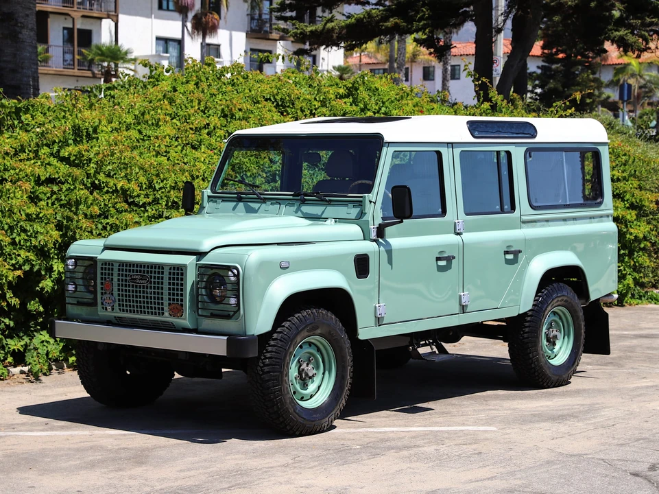 1984 Land Rover Defender 110 - Image 5 of 31