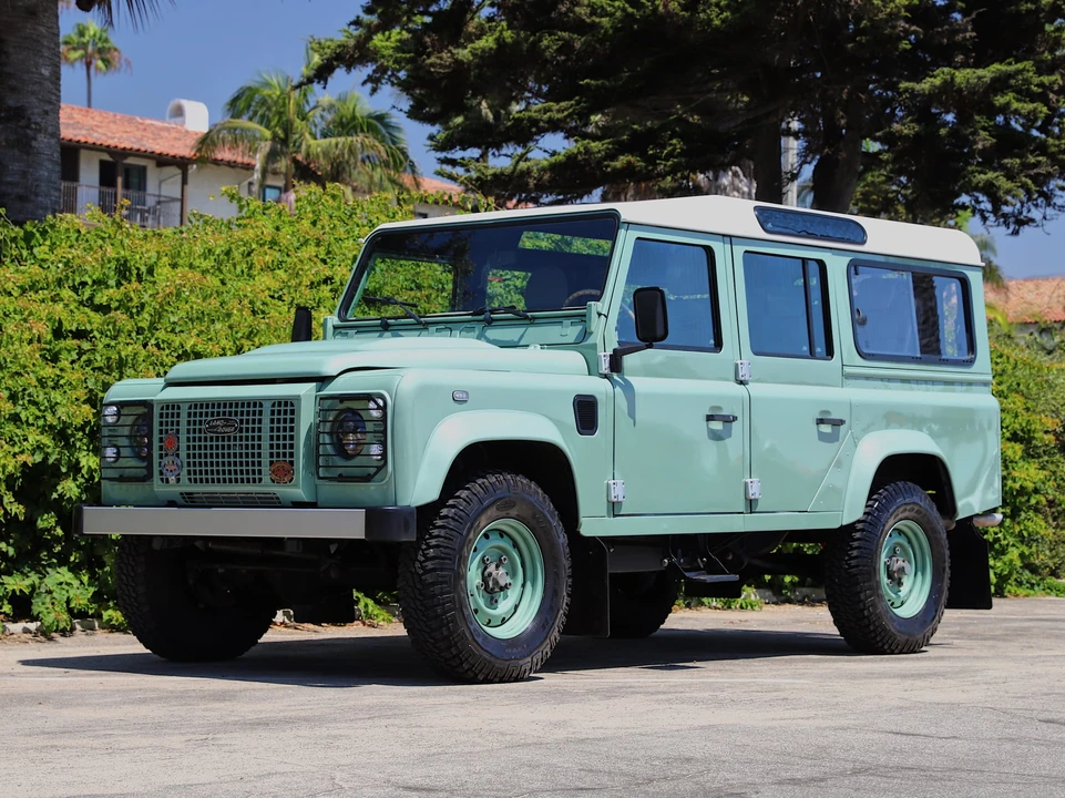 1984 Land Rover Defender 110 - Image 3 of 31