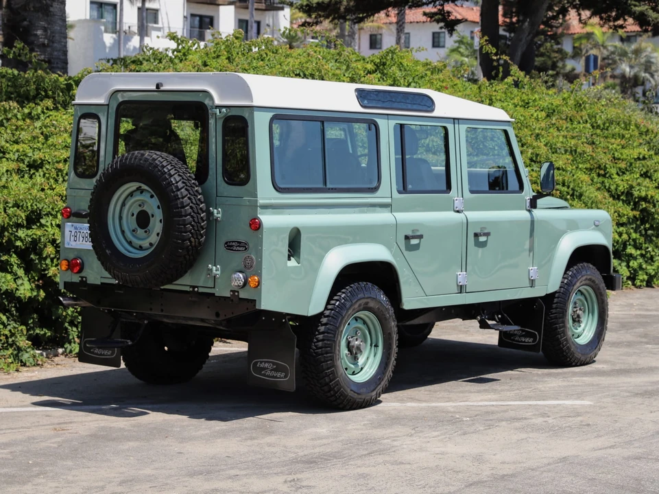 1984 Land Rover Defender 110 - Image 11 of 31
