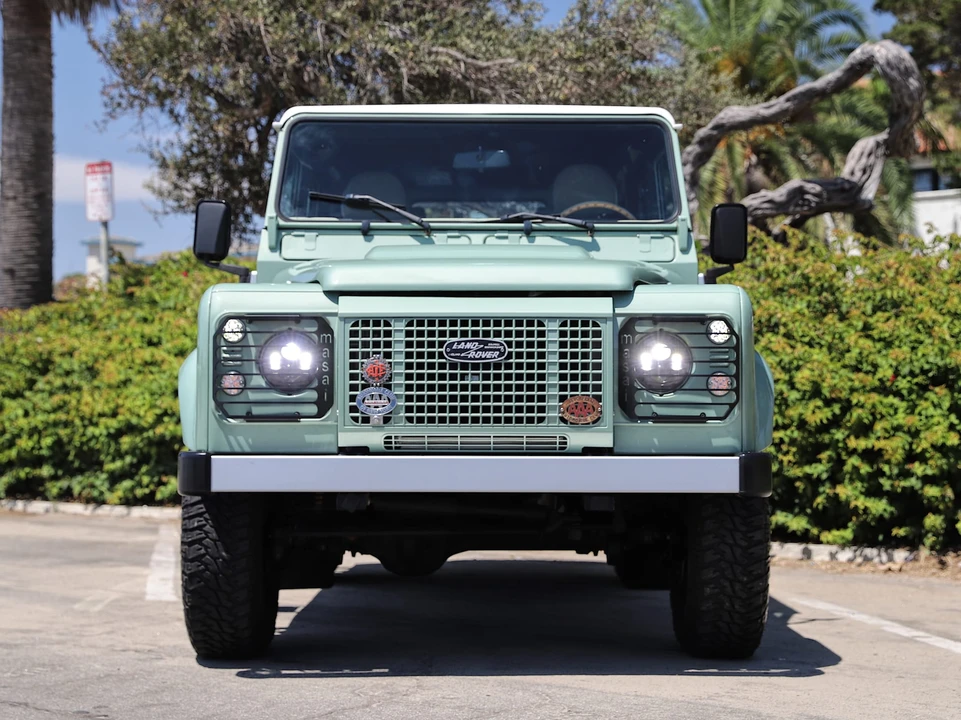 1984 Land Rover Defender 110 - Image 7 of 31